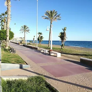 Junto Al Mar La Cala Del Moral